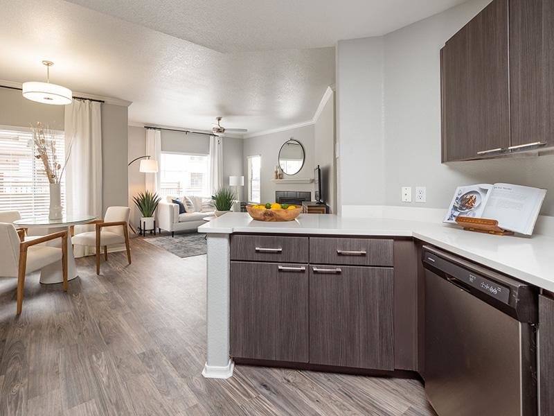 Beautiful Kitchen | Broadstone Heights Apartments in Albuquerque, NM