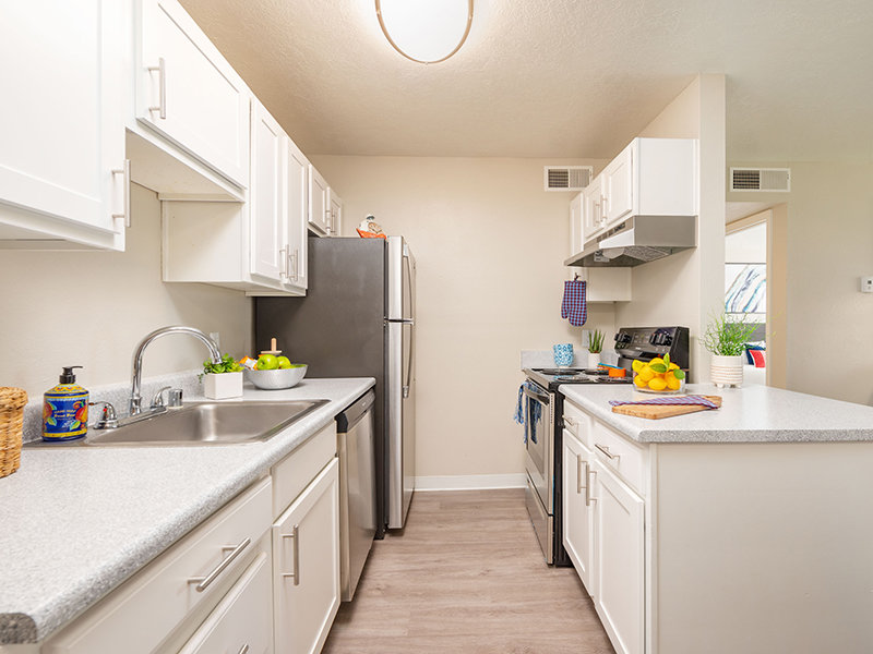 Kitchen | Dorado Heights Apartments