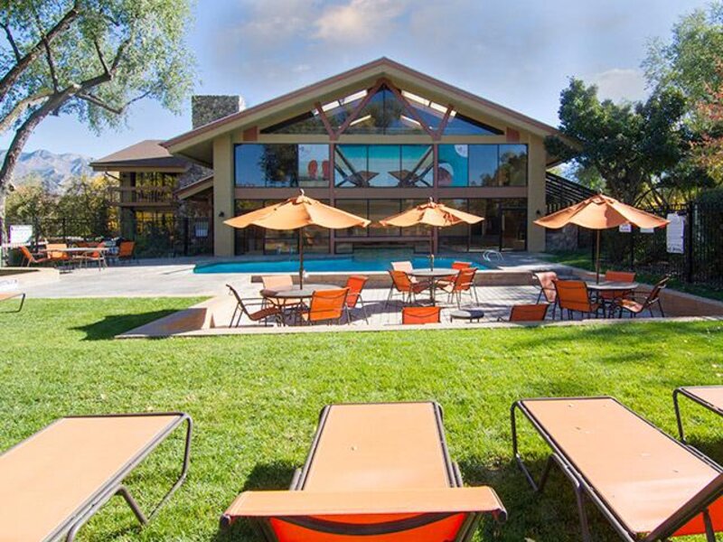 Poolside Seating