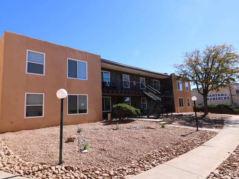 Building | River Rock Apartments in Albuquerque, NM