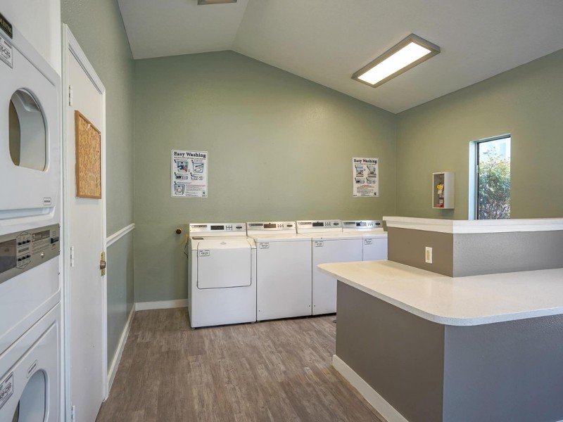 Laundry Facility | The Overlook Apartments