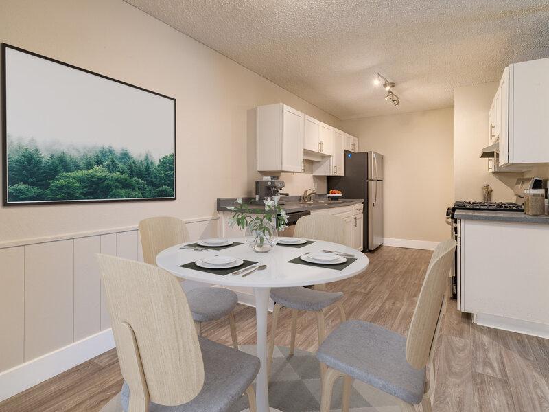 Dining Room | Tesota Four Hills Apartments in Albuquerque, NM