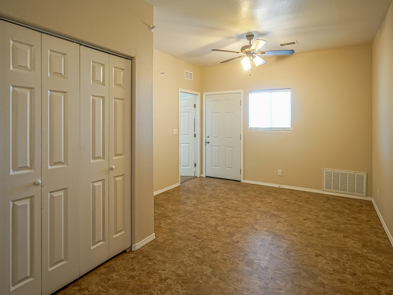 Interior | 2 Bedroom Townhome | Coronado Townhomes