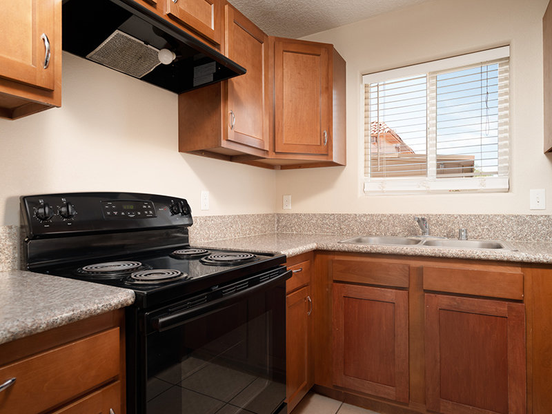 Kitchen Appliances | Coronado Townhomes