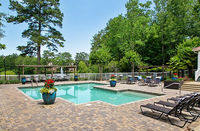 Inverness Lakes Apartments in Mobile, AL