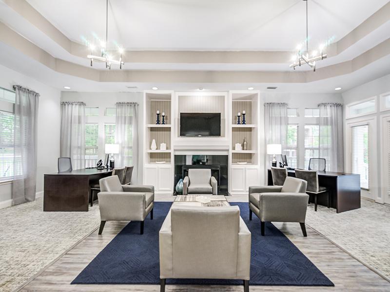 Clubhouse Lounge | Inverness Lakes Apartments in Mobile, AL