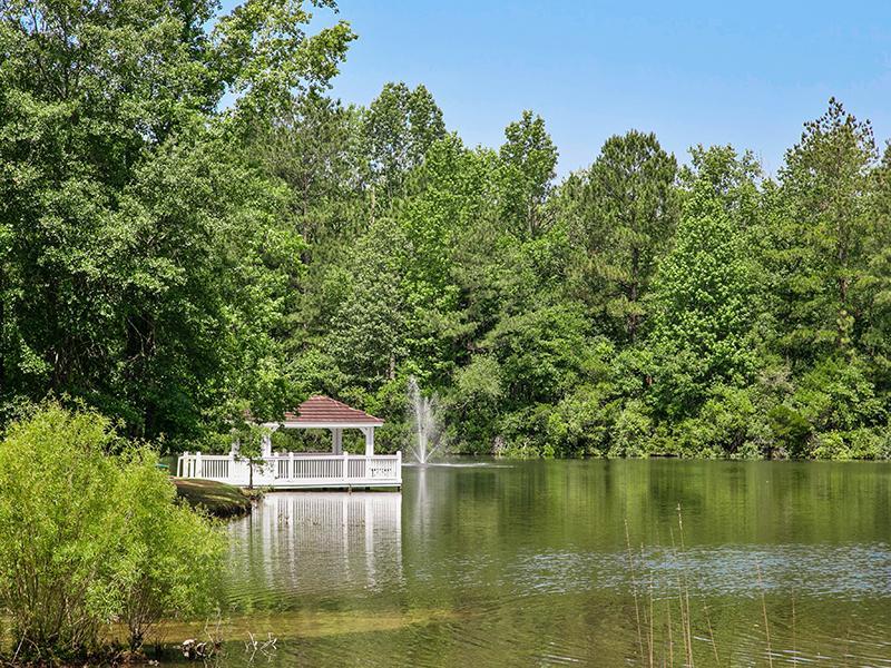 Pond | Inverness Lakes Apartments in Mobile, AL