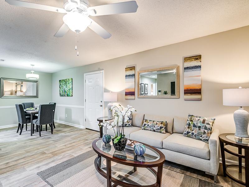 Living Area | Inverness Lakes Apartments in Mobile, AL