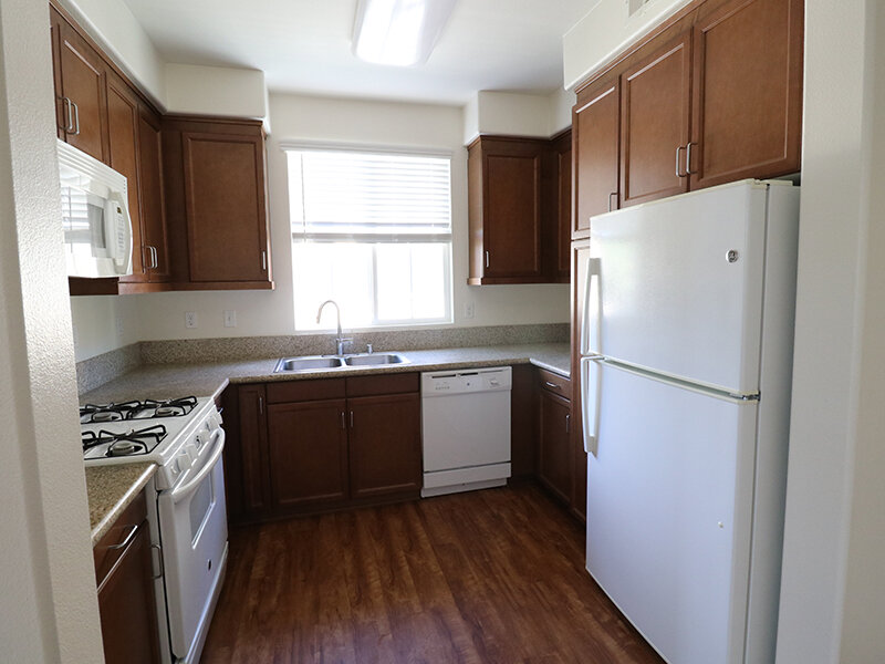 Interior Kitchen | The Arroyo at Baker Ranch