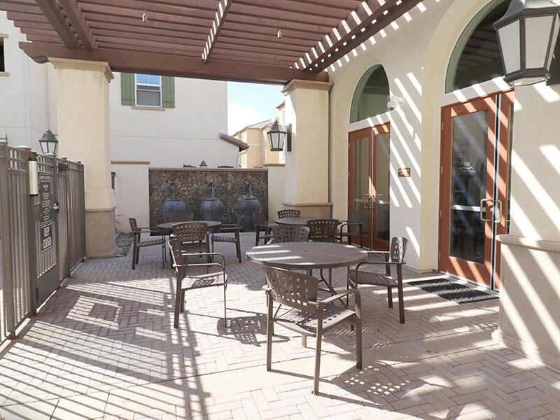 Exterior Seating | The Arroyo at Baker Ranch