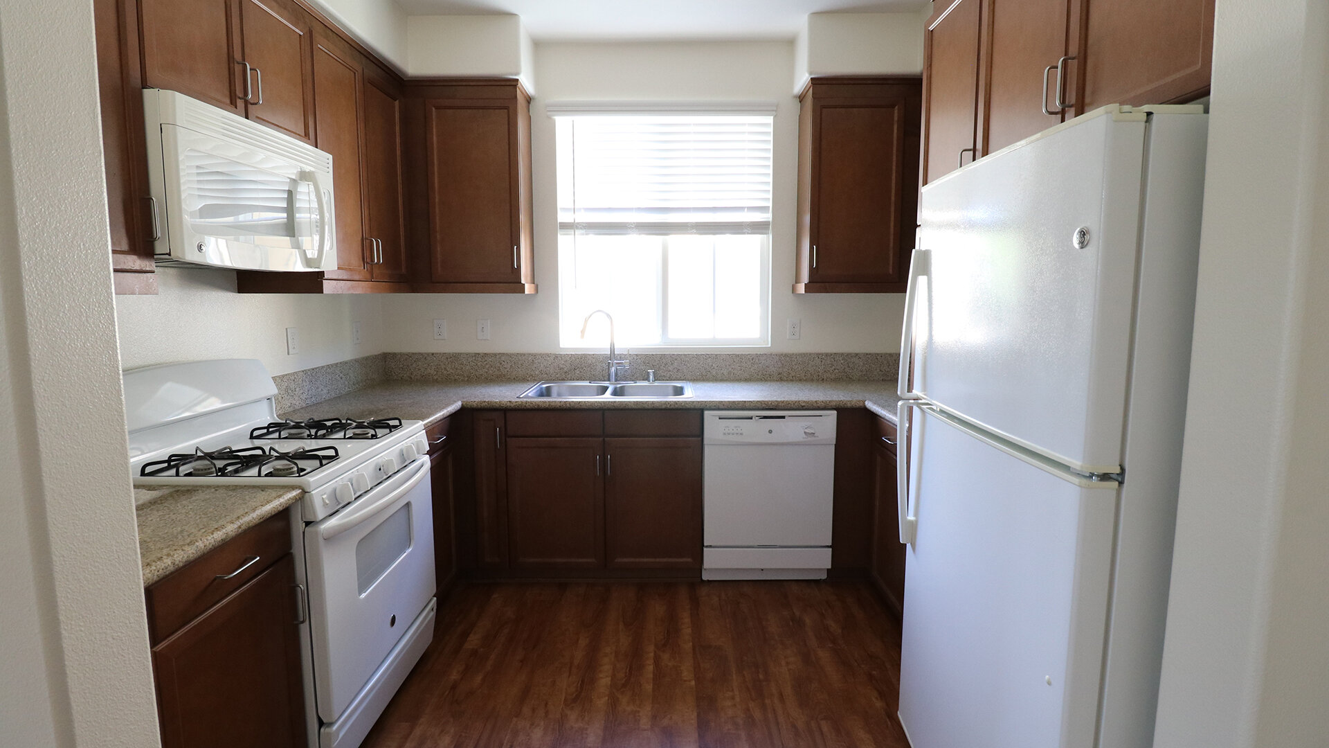 The Arroyo at Baker Ranch Apartments Amenities