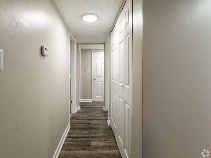 Hallway | The Pearl at Homewood