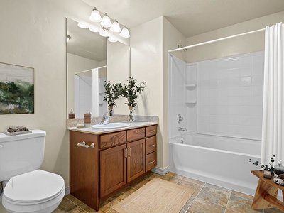 Spacious Bathroom | Wasatch Pointe