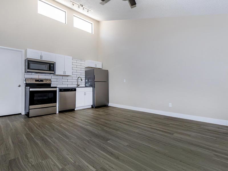 Large Room | Tides at Downtown Chandler