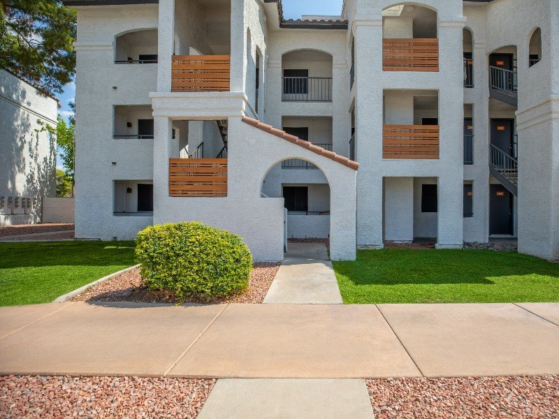 Apartments for Rent in Phoenix, AZ | Tides at East Glendale