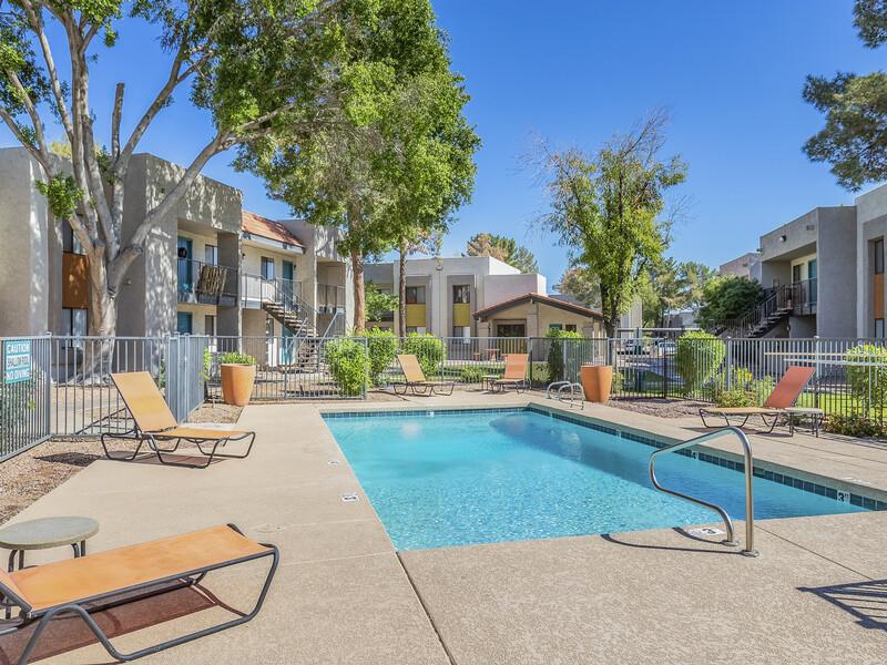 Swimming Pool | Emerson Square Apartments in Tempe, AZ