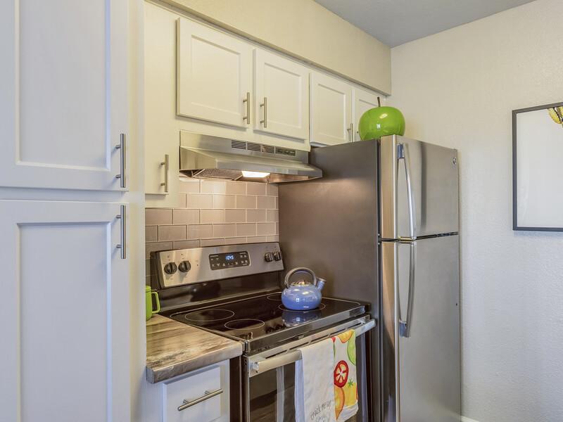 Kitchen | Omnia on 8th Apartments in Tempe, AZ