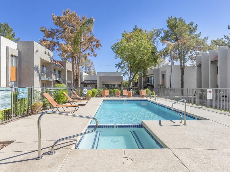 Swimming Pool and Hot Tub | Emerson Square Apartments in Tempe, AZ