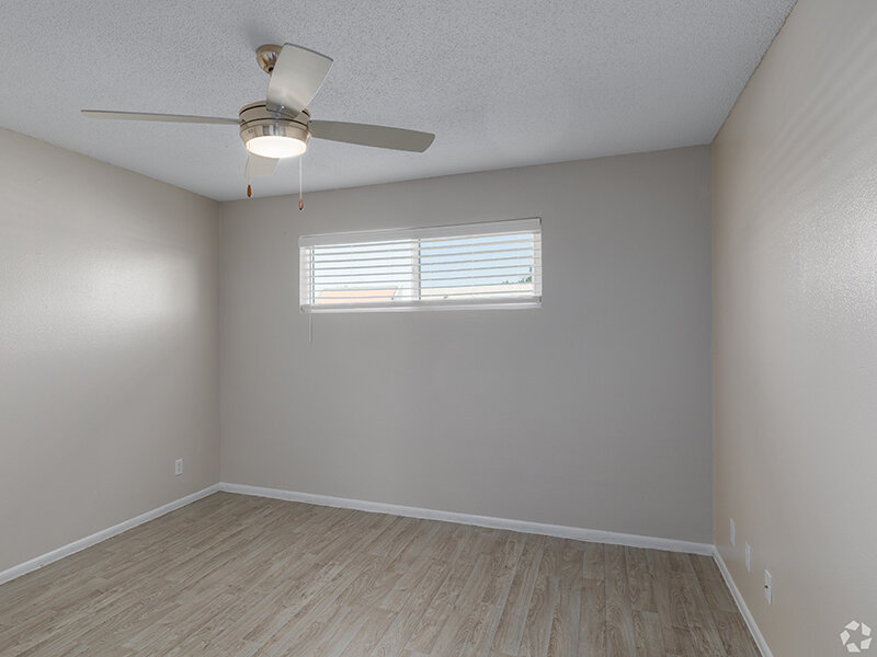 Wood Like Flooring | Emerson Park Apartments