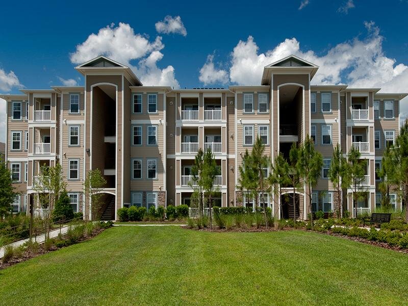 Building Exterior | Park at Southwood Apartments in Tallahasee 