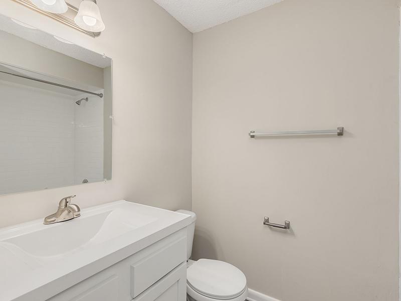 Bathroom | Volare Apartments