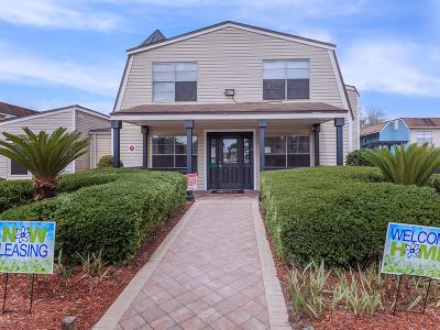 Clubhouse Exterior | Patriot Plaza Apartments in Jacksonville, FL