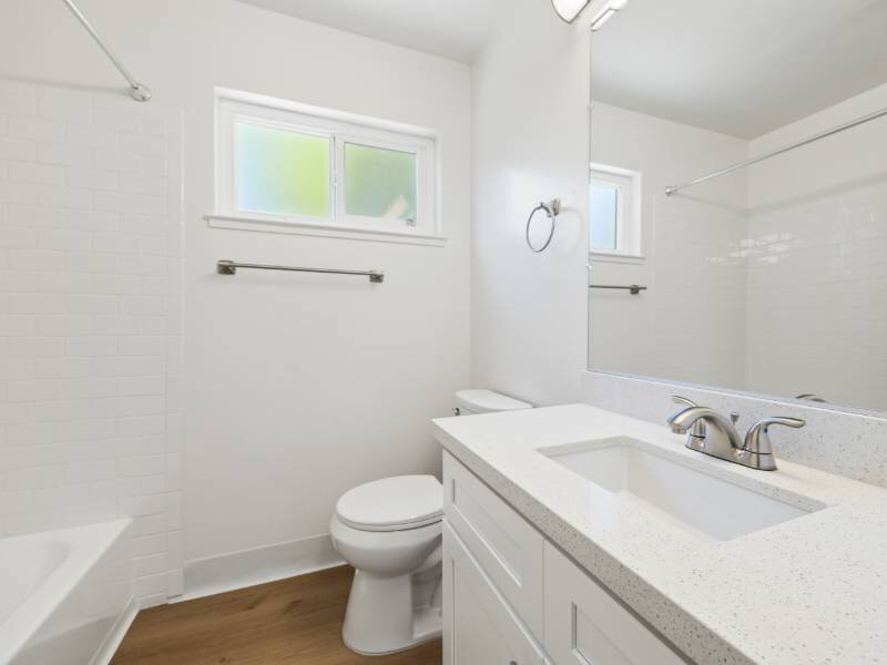 Bathroom | Park Terrace Apartments