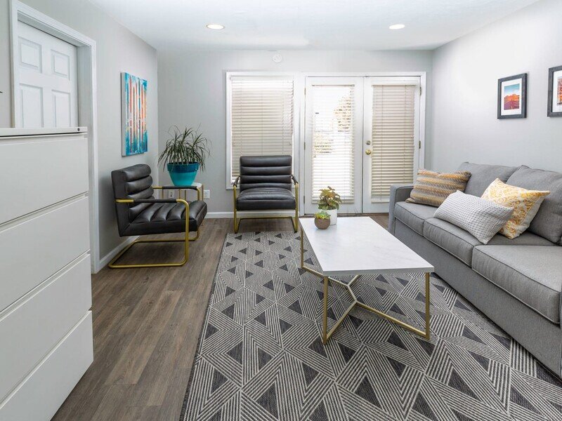 Leasing Office | Shadowbrook Apartments