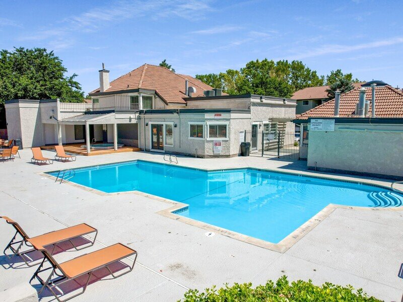 Swimming Pool | Shadowbrook Apartments