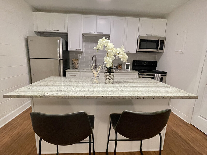 Stainless Steel Appliances | The Edge @ 401