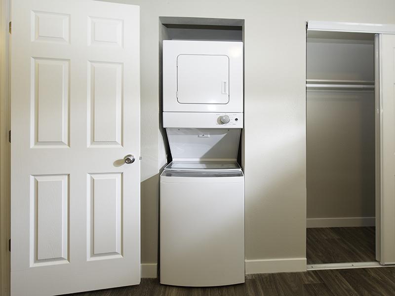 Washer & Dryer | Apartments at Decker Lake