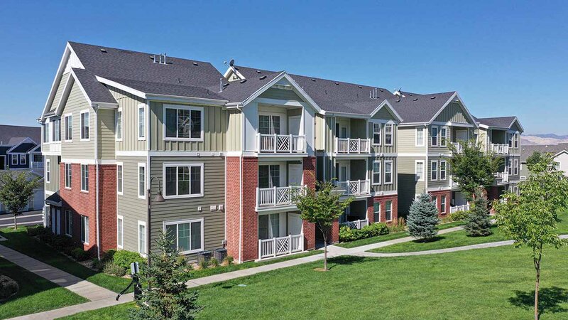 Cresthaven Apartments