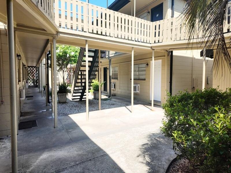 Apartment Grounds | Caroline Village, Villager, and French Courtyard Apartments