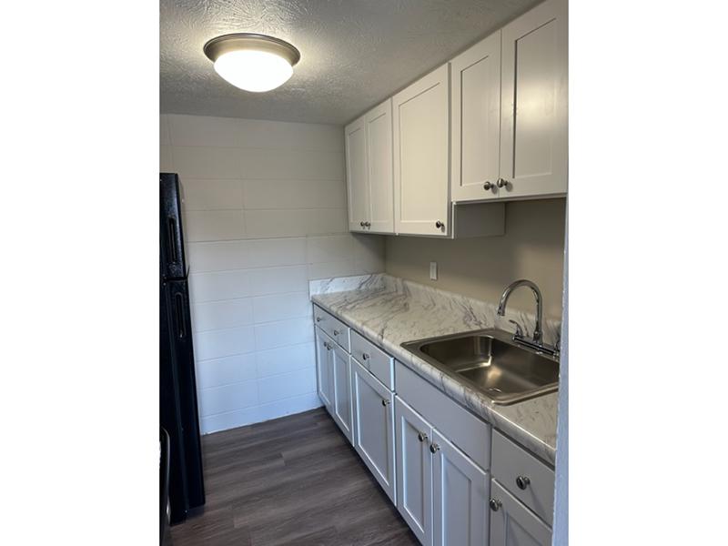 Fully Equipped Kitchen | The Villager Apartments in Jacksonville. FL