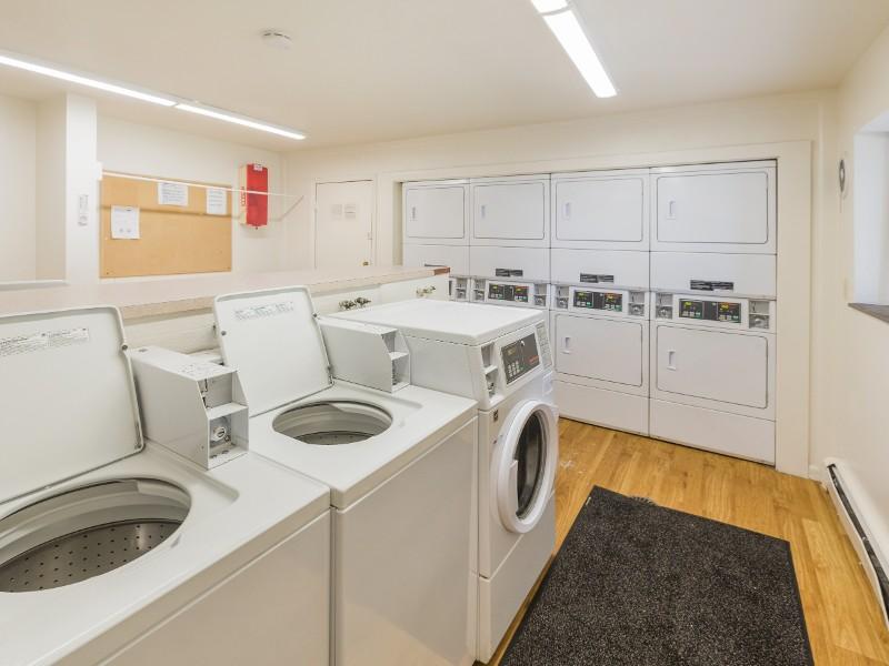 Laundry Facility | Parkwood Place in Greenly, CO