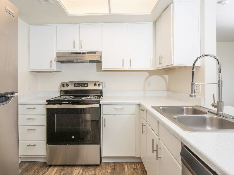 Stainless Steel Appliances | Creekside Village Apartment Homes in Sandy, UT