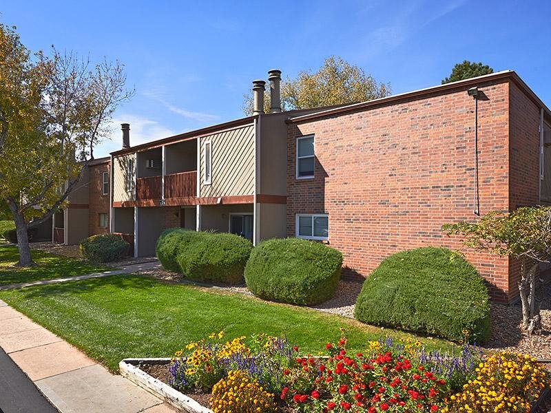 Cypress Point Apartments In Denver, CO