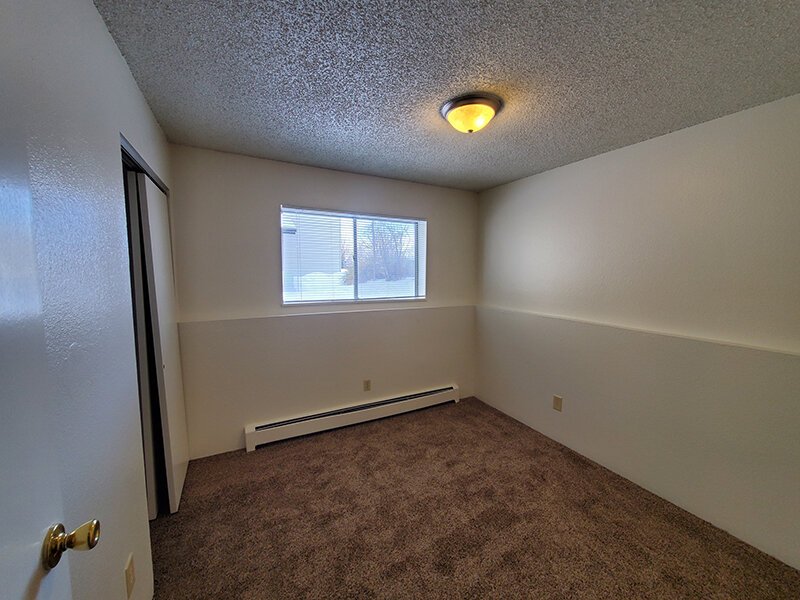 Room | Parkwood Place in Greenly, CO