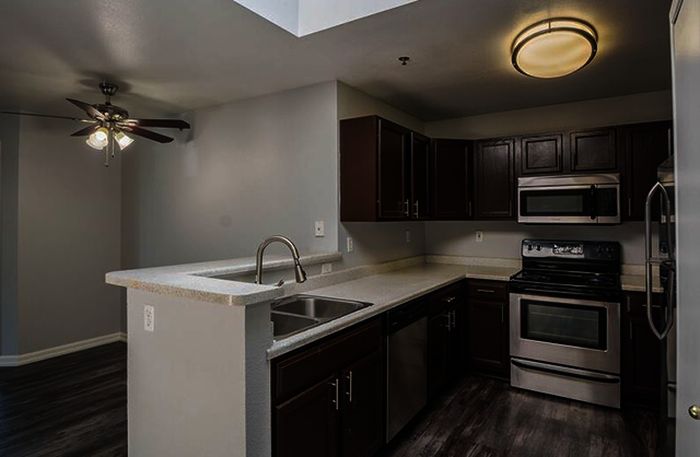 The Perch on 52nd Apartment Features