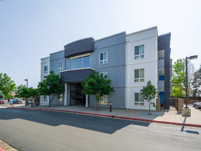Apartment Entrance | The Perch on 52nd Apartments