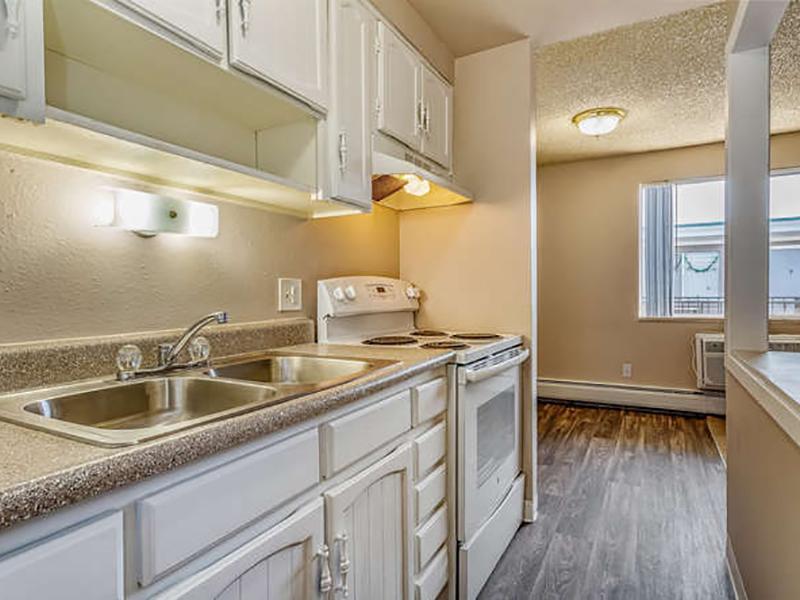 Fully Equipped Kitchen | Bridge Square Apartments