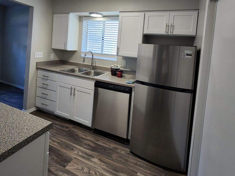 Fully Equipped Kitchen | The Pointe at Fort Union Apartments