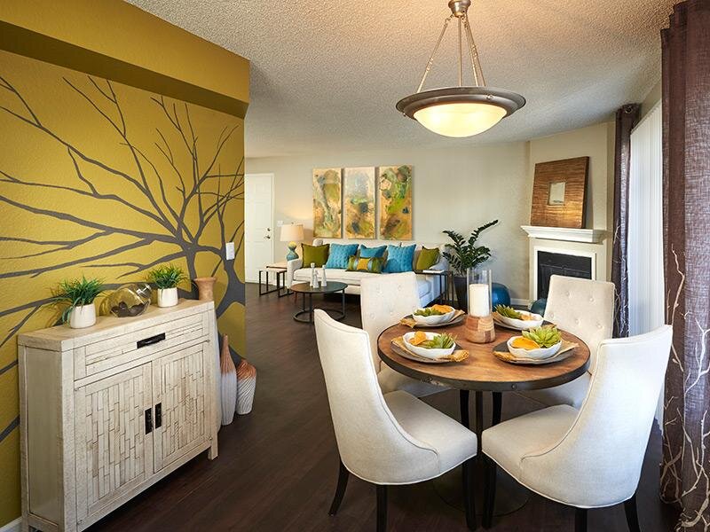 Dining Area | Arapahoe Club Apts in Denver, UT