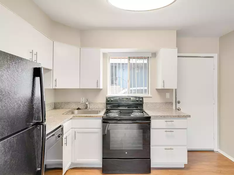 Fully Equipped Kitchen | Windom Peak Apartments