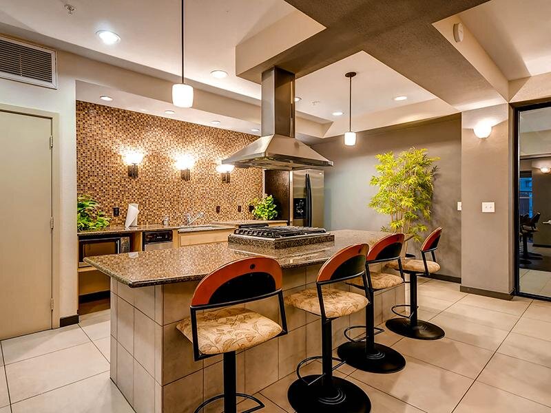 Community Kitchen | Lincoln Place Apartments in Loveland, CO