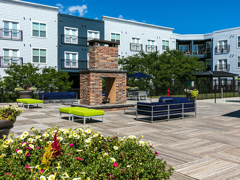 Apartment Exterior | Lincoln Place