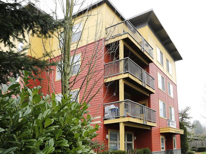 Apartments with Balcony | Hazelwood Station Apartments in Portland, OR