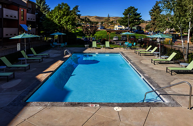 Ascend at Red Rocks Community Features