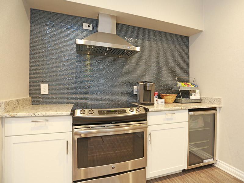 Clubhouse Kitchen | Elevate at Red Rocks Apartments in Lakewood, CO