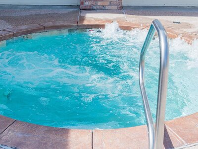 Pool | Regatta Apartments